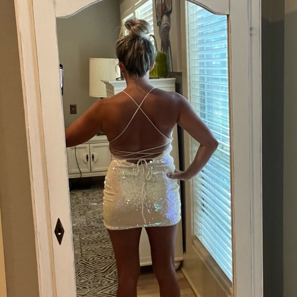 Superdown Tamia Lace-Up dress in Opal Iridescent. Size Small. - Picture 2 of 4